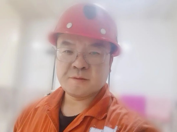 駐外基層一線，履職盡責有擔當